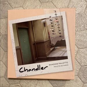 Makeup Revolution Chandler Eyeshadow Palette